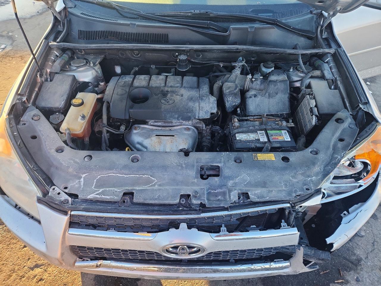 2011 TOYOTA RAV4