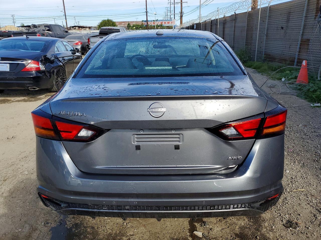 2025 NISSAN ALTIMA