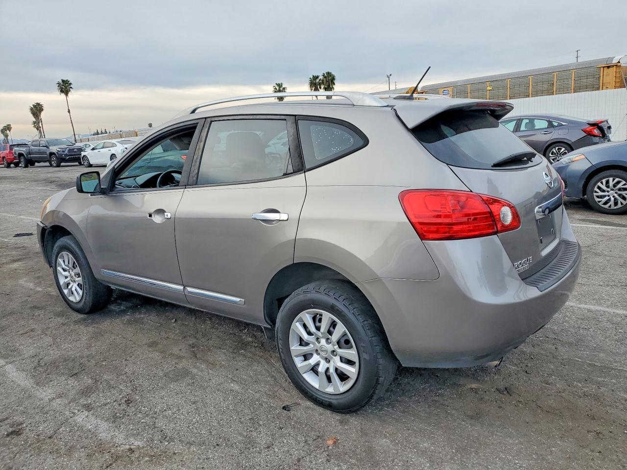 2015 NISSAN ROGUE