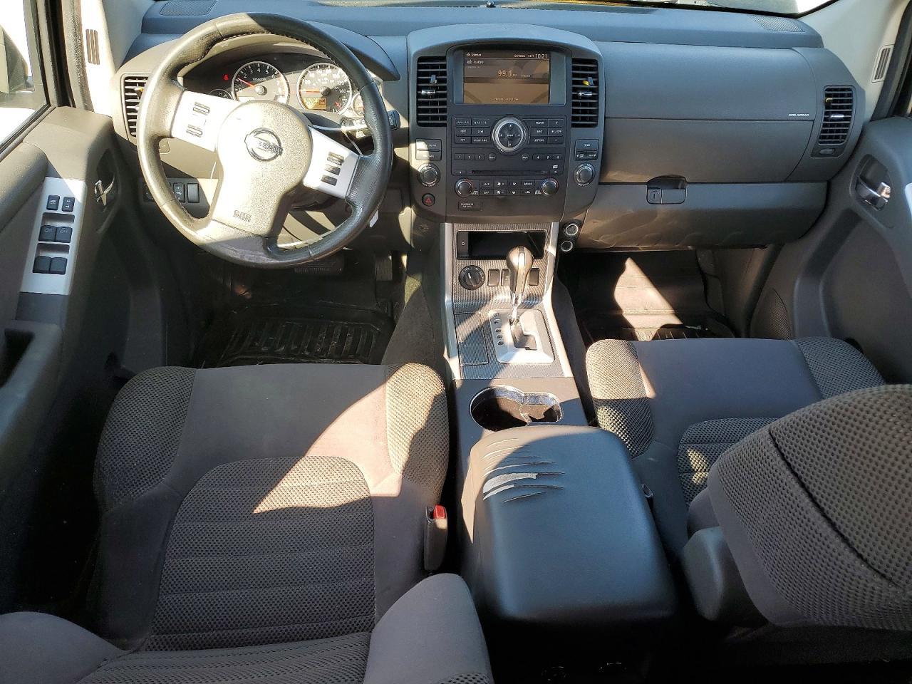 2011 NISSAN PATHFINDER