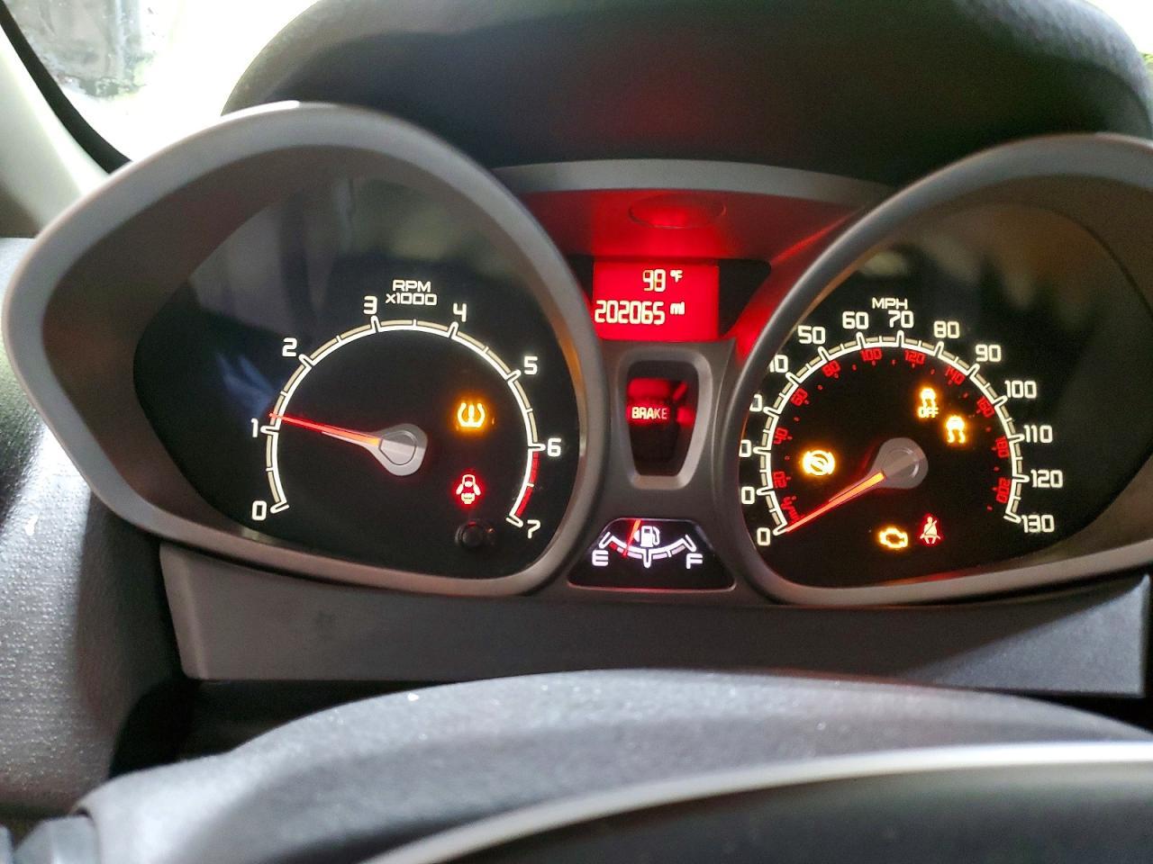 2012 FORD Fiesta