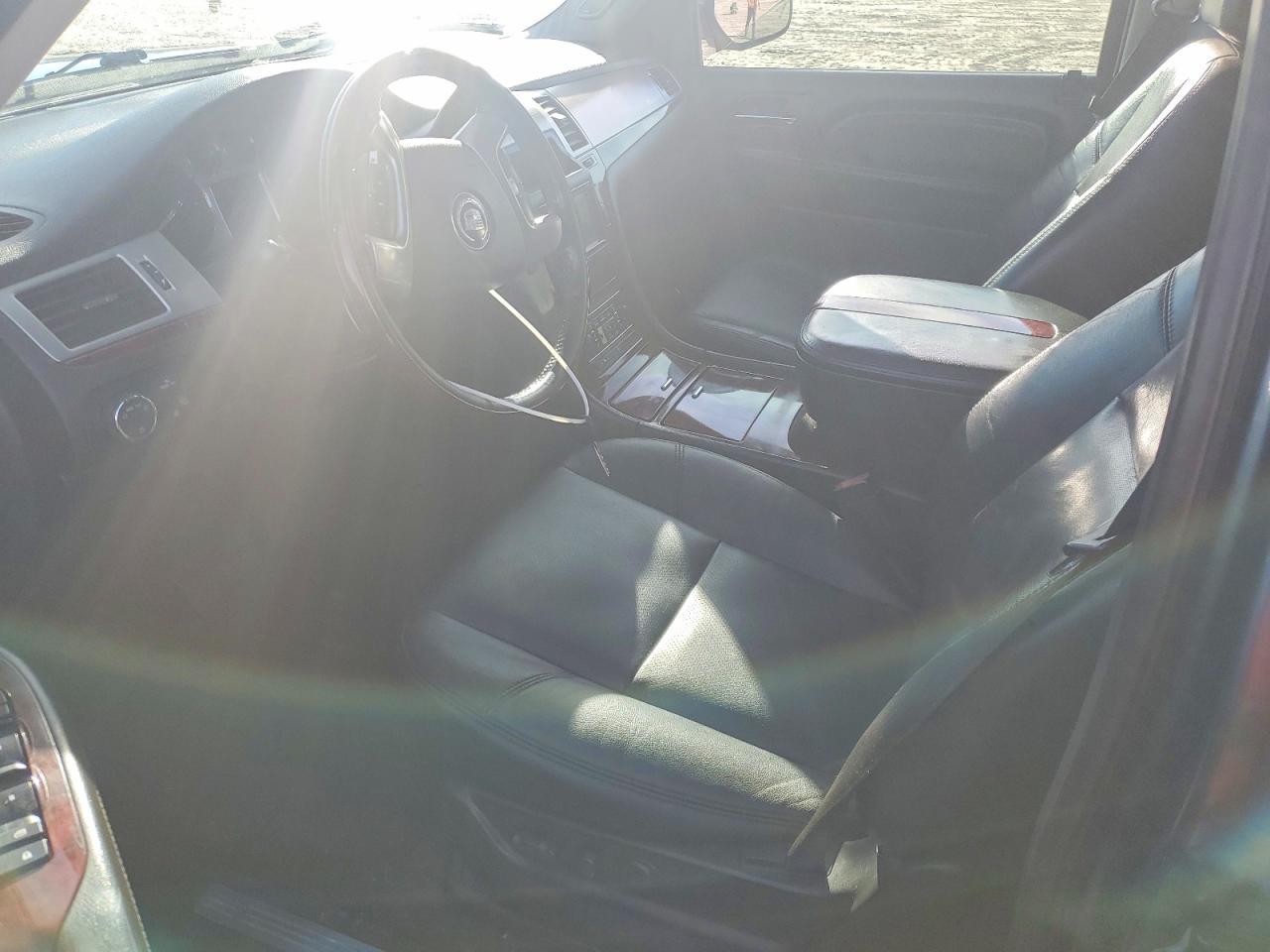 2008 CADILLAC ESCALADE