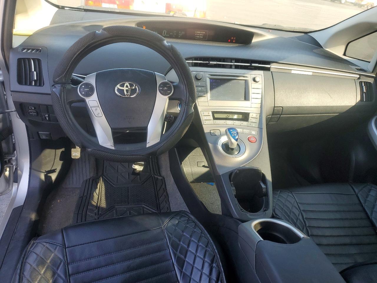 2012 TOYOTA PRIUS