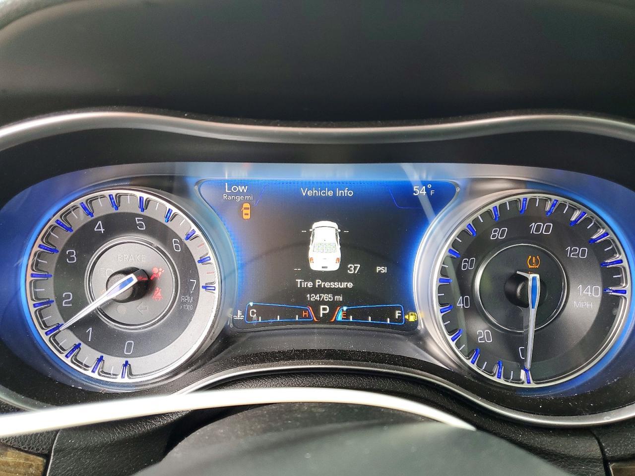 2016 CHRYSLER 300