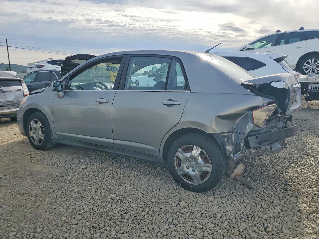 2008 NISSAN VERSA