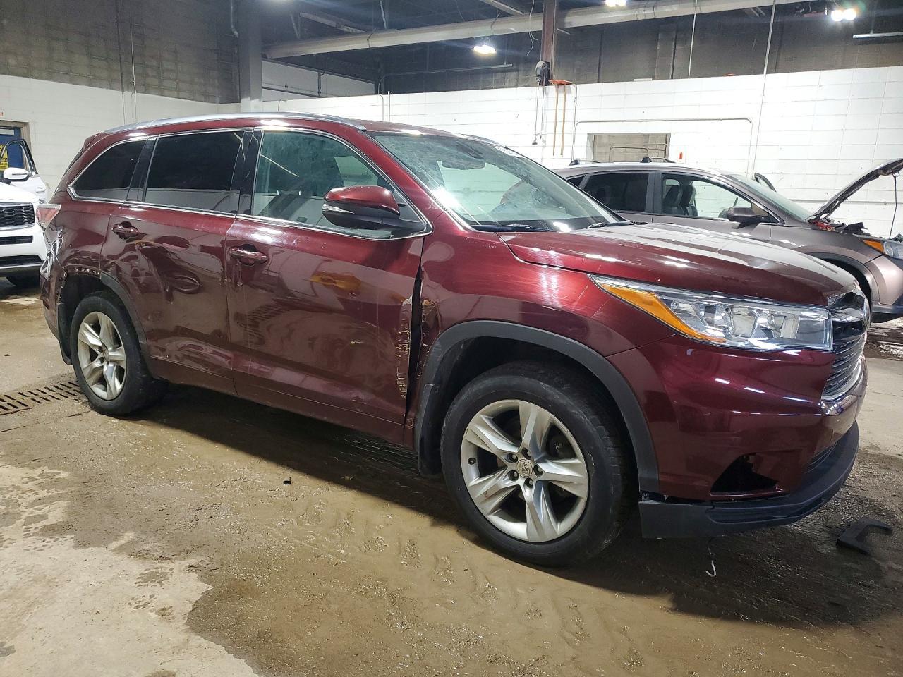 2015 TOYOTA HIGHLANDER