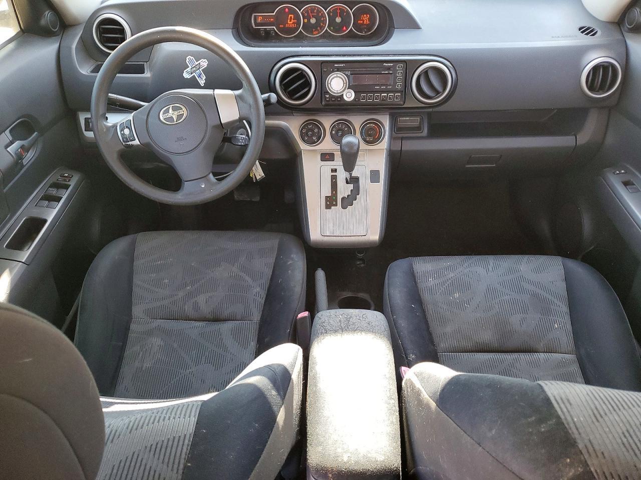 2011 TOYOTA SCION
