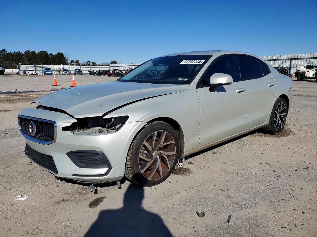 2020 VOLVO S60