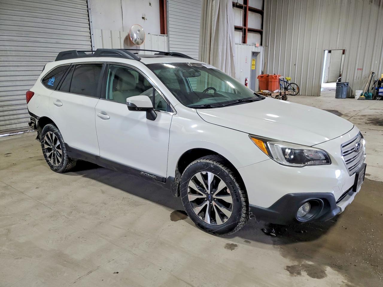 2017 SUBARU Outback