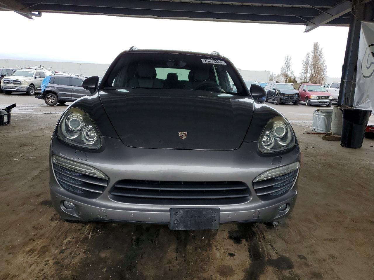 2011 PORSCHE CAYENNE