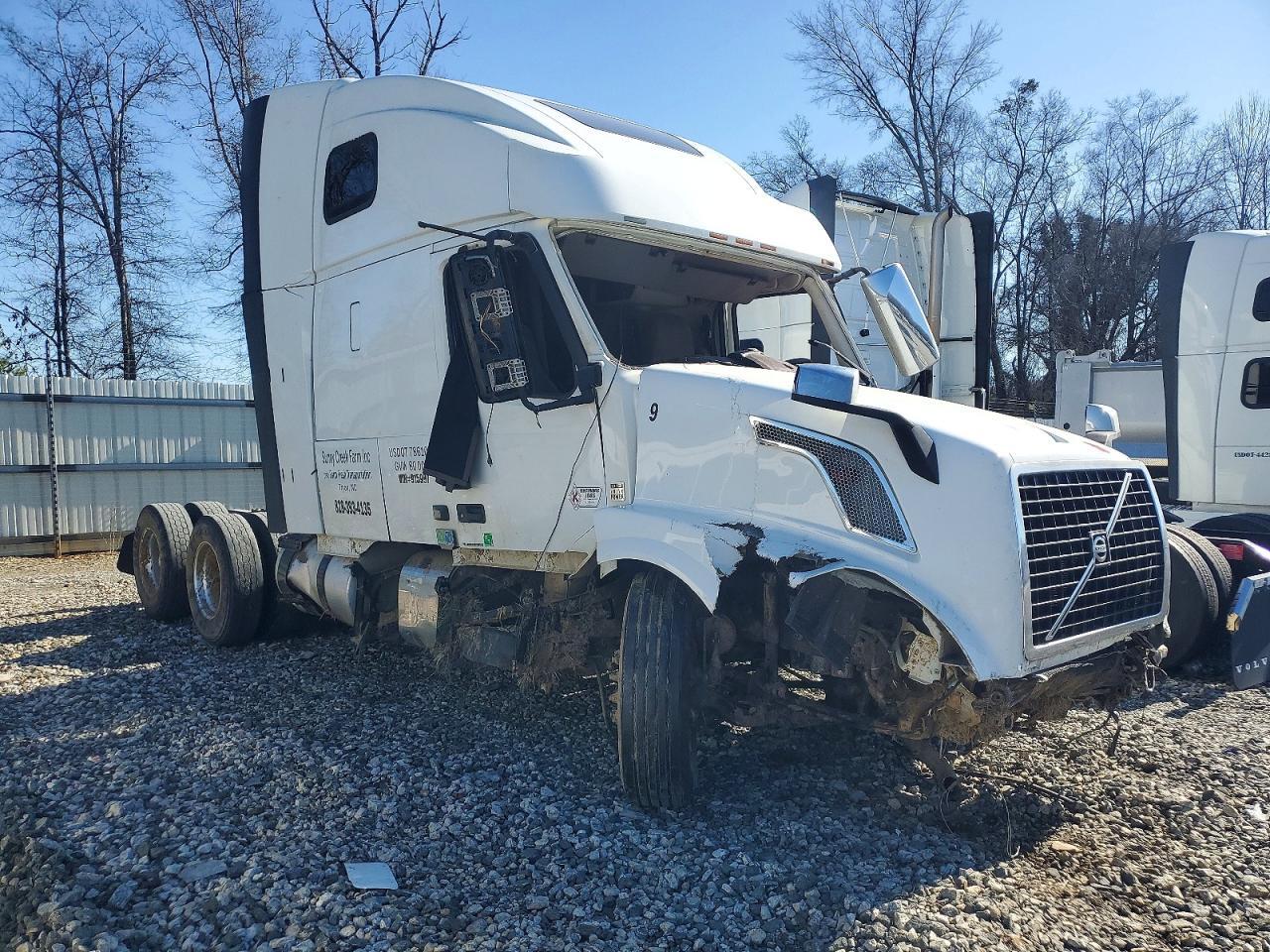 2015 VOLVO Volvo