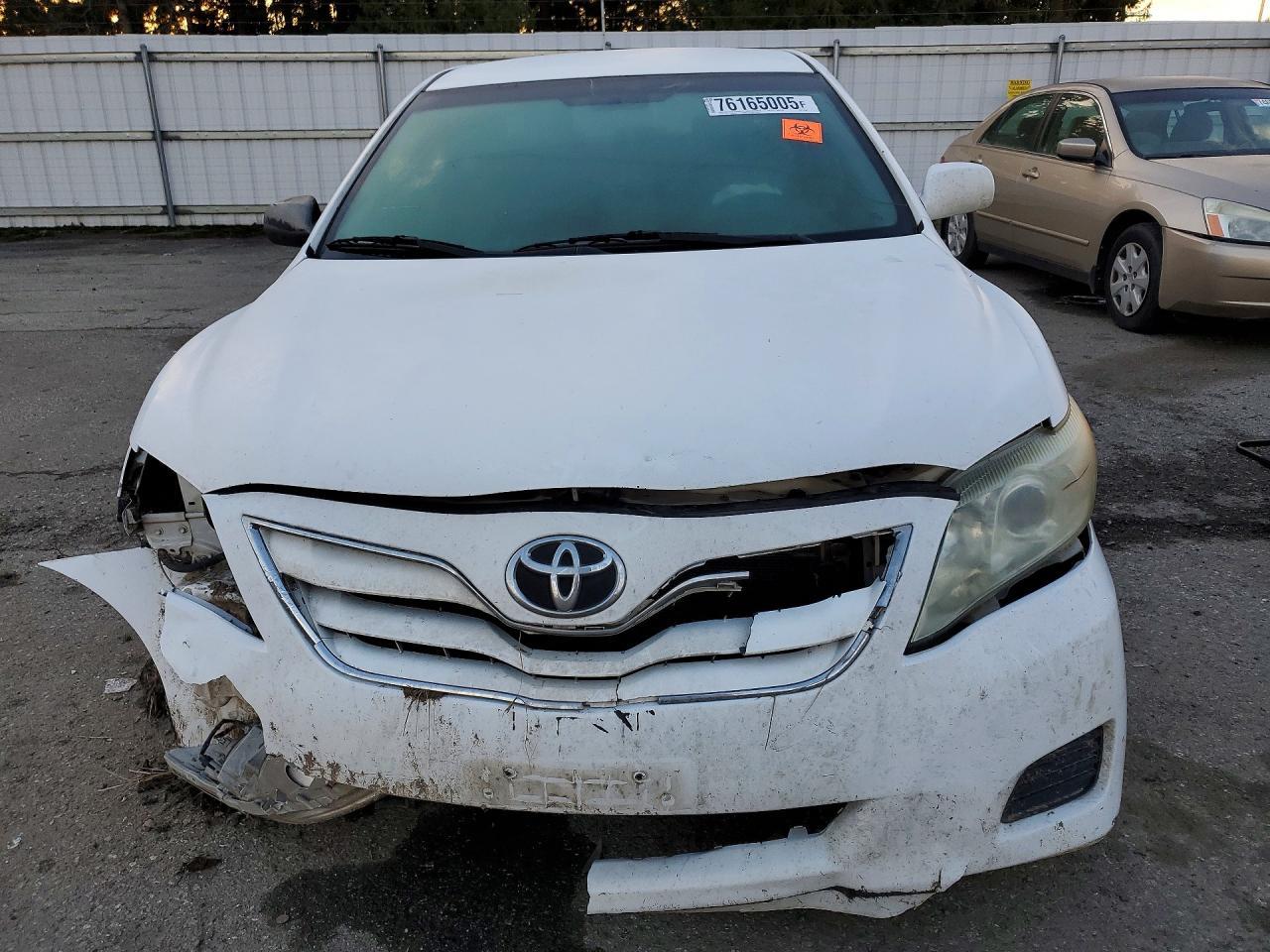 2011 TOYOTA CAMRY