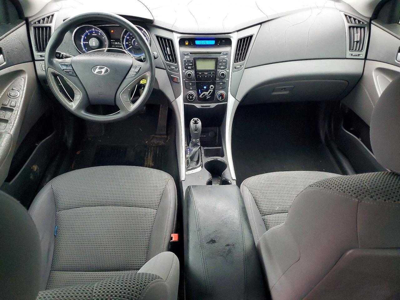2011 HYUNDAI SONATA