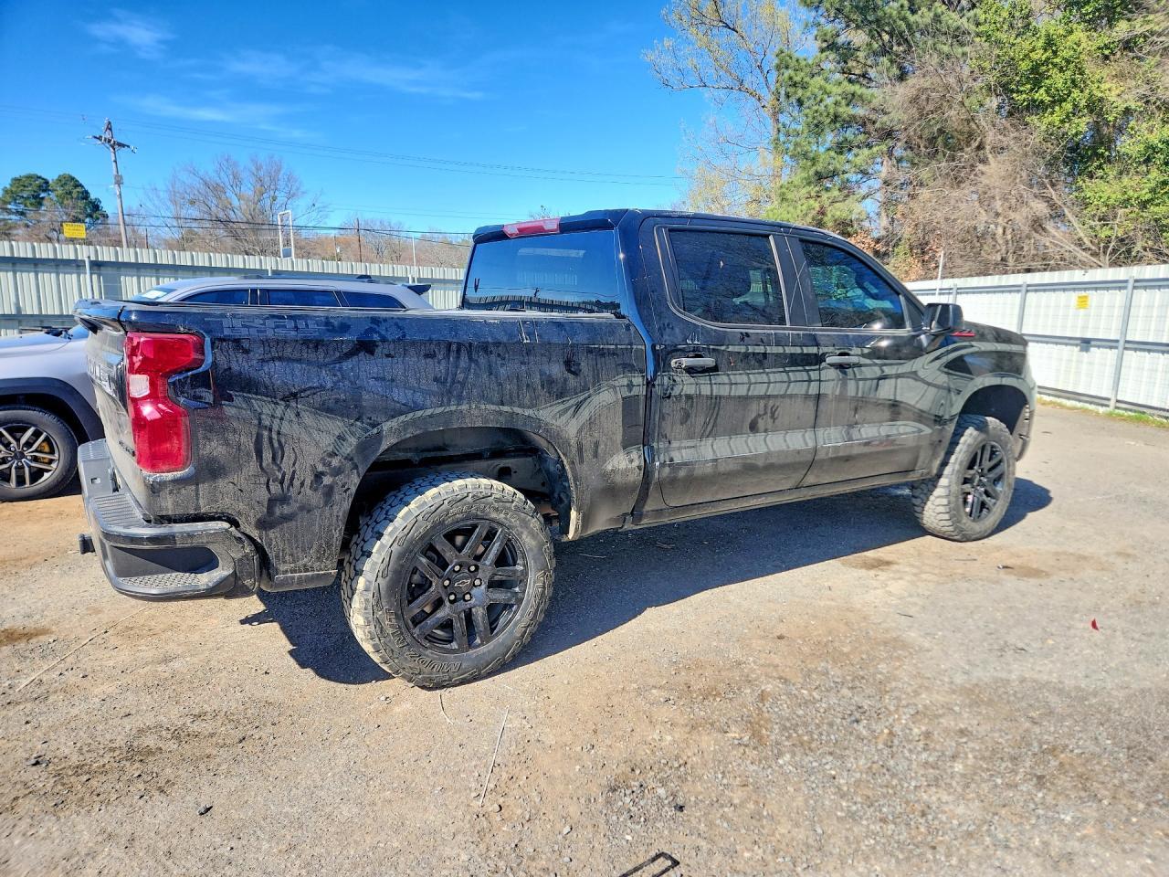 2023 CHEVROLET Silverado