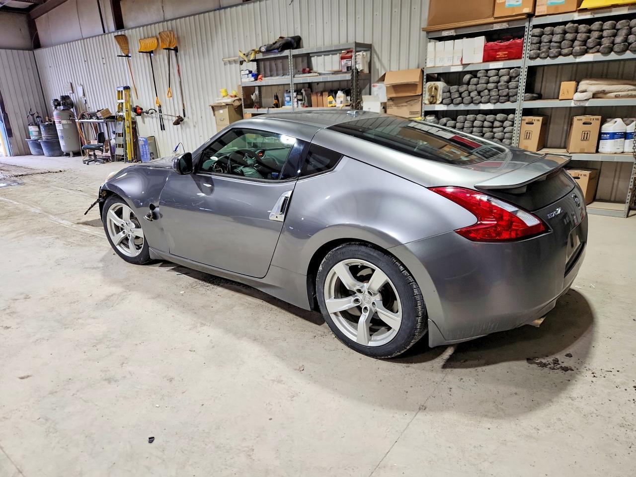 2011 NISSAN 370Z