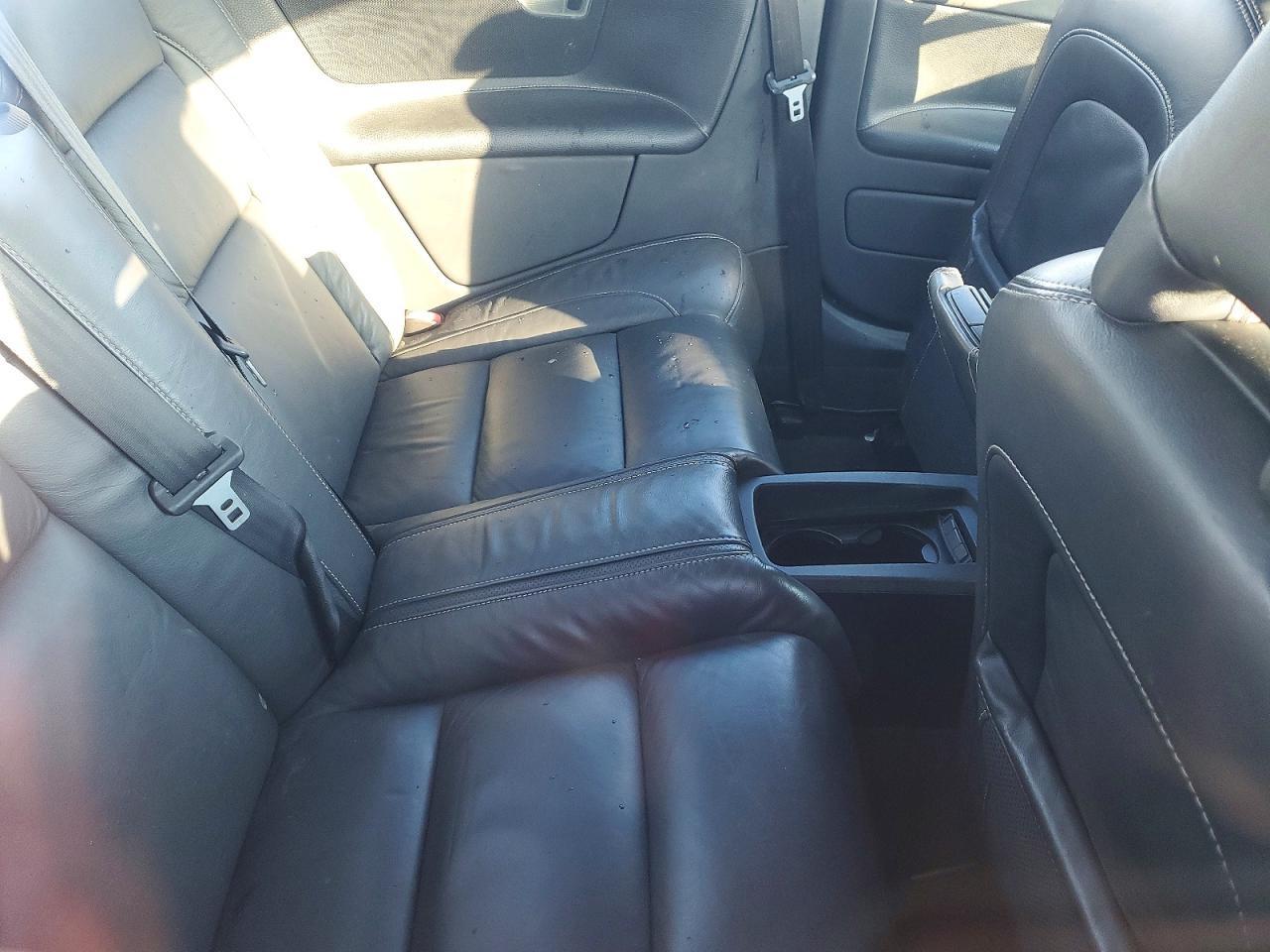 2011 VOLVO C70
