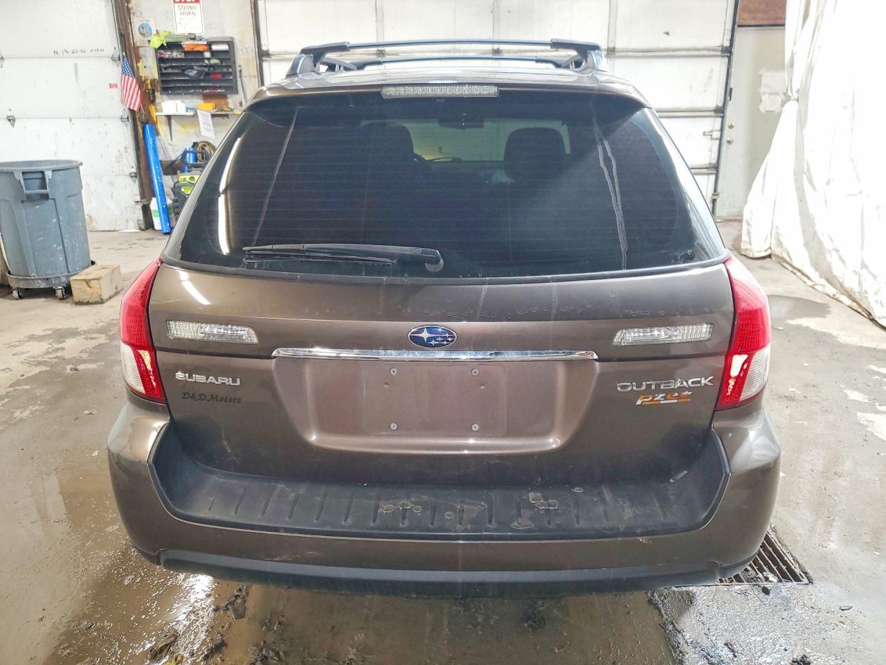 2009 SUBARU Outback