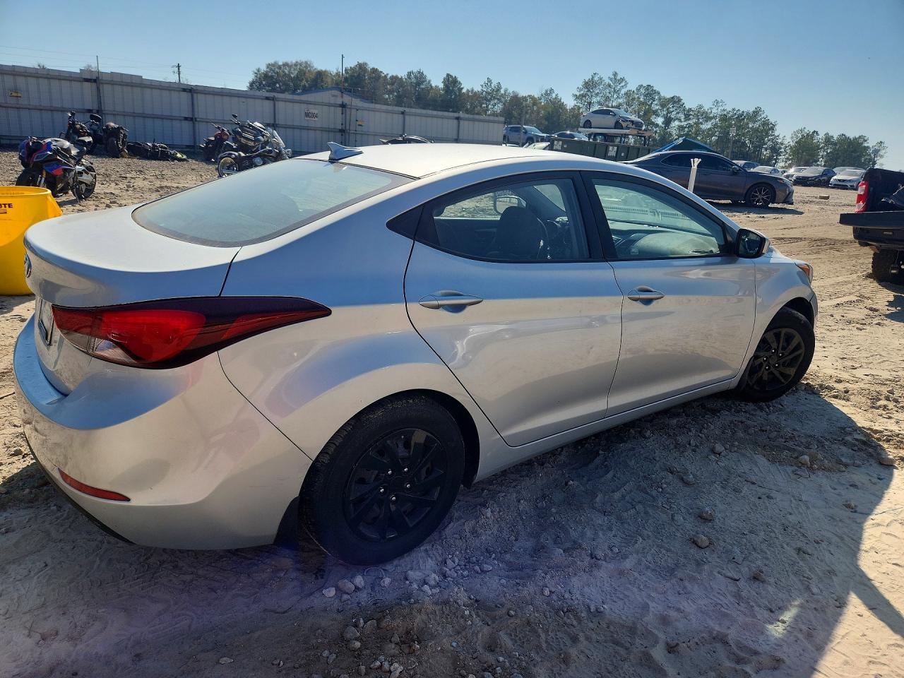 2016 HYUNDAI ELANTRA