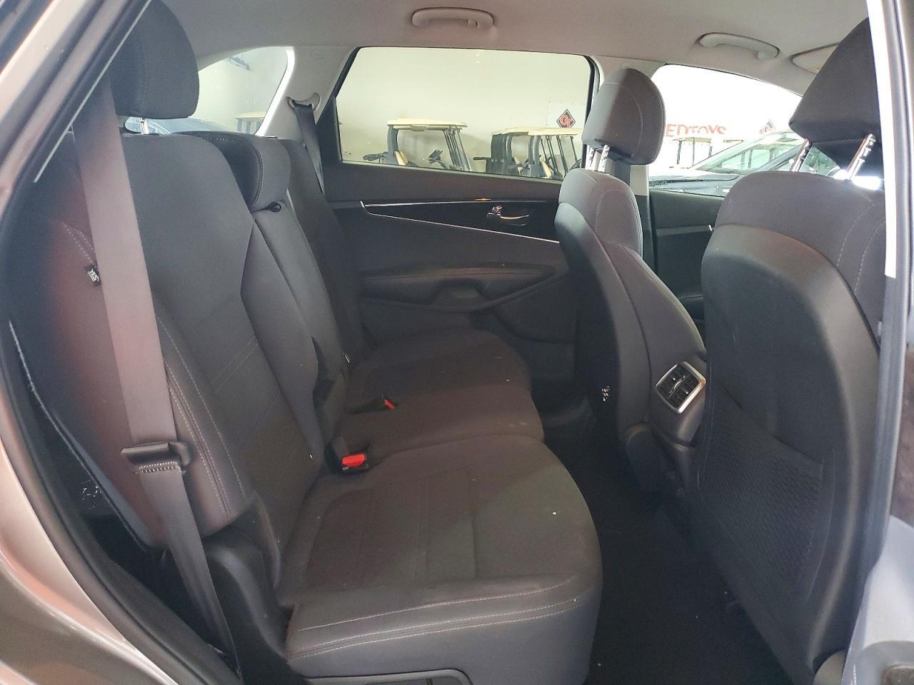 2017 KIA SORENTO