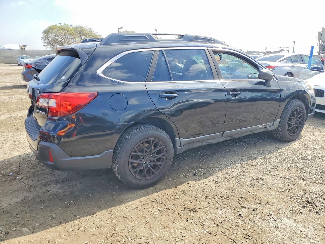 2018 SUBARU Outback