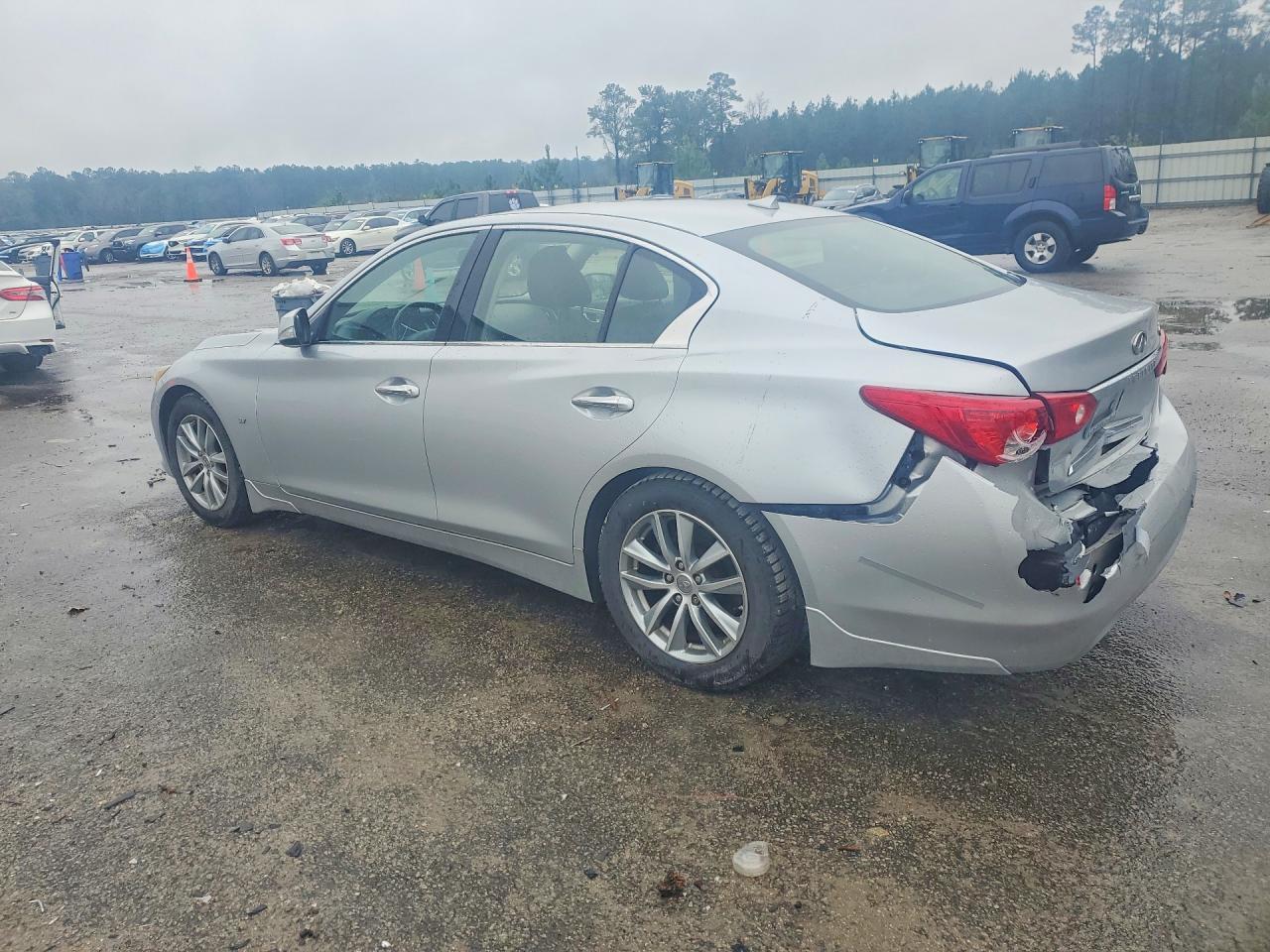 2014 INFINITI Q50