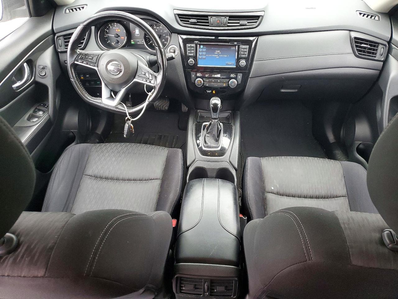 2017 NISSAN ROGUE