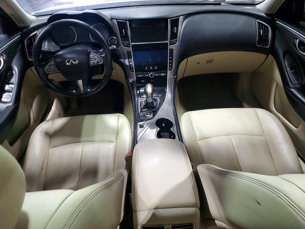 2016 INFINITI Q50