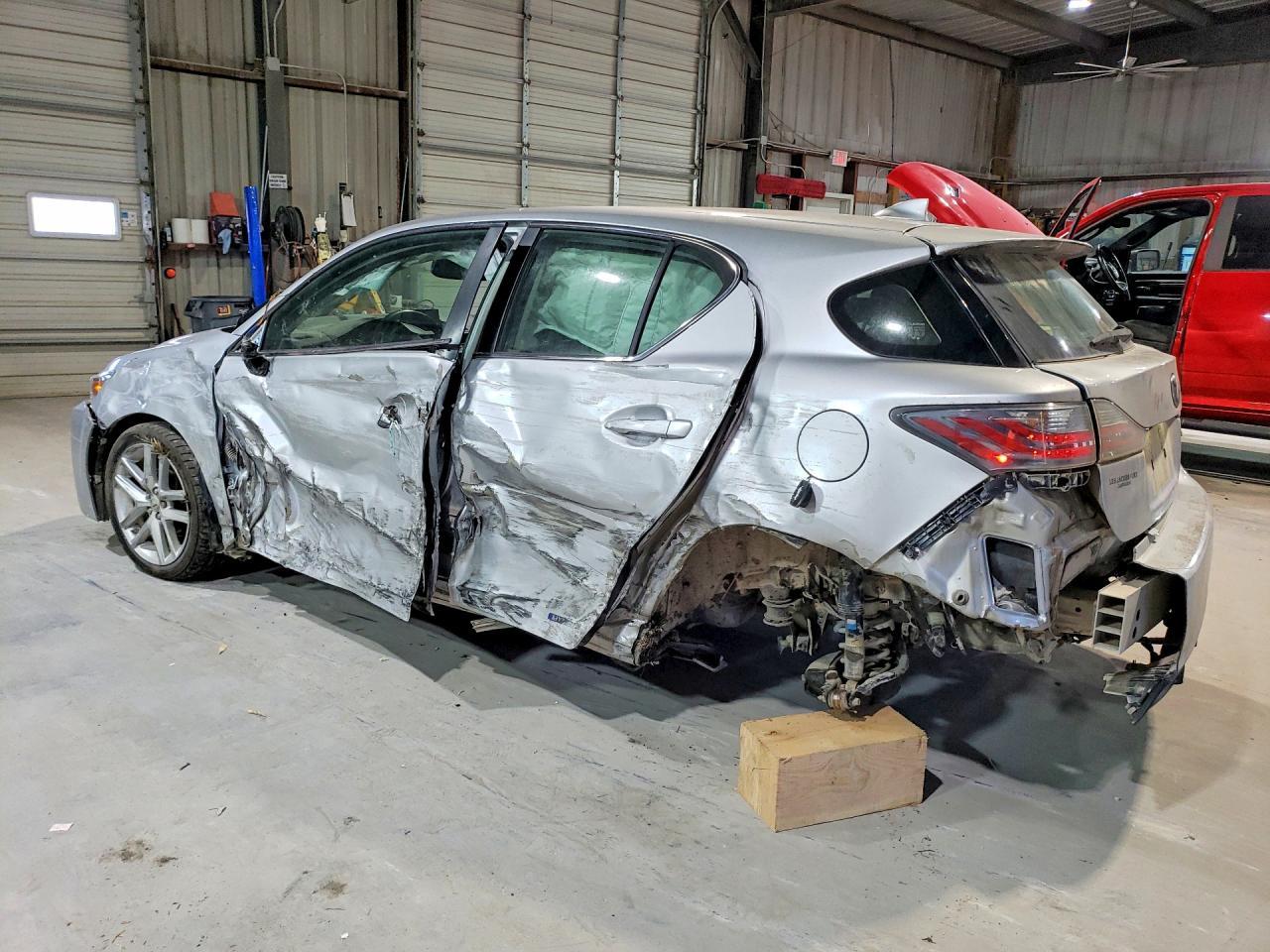 2015 LEXUS CT 200H