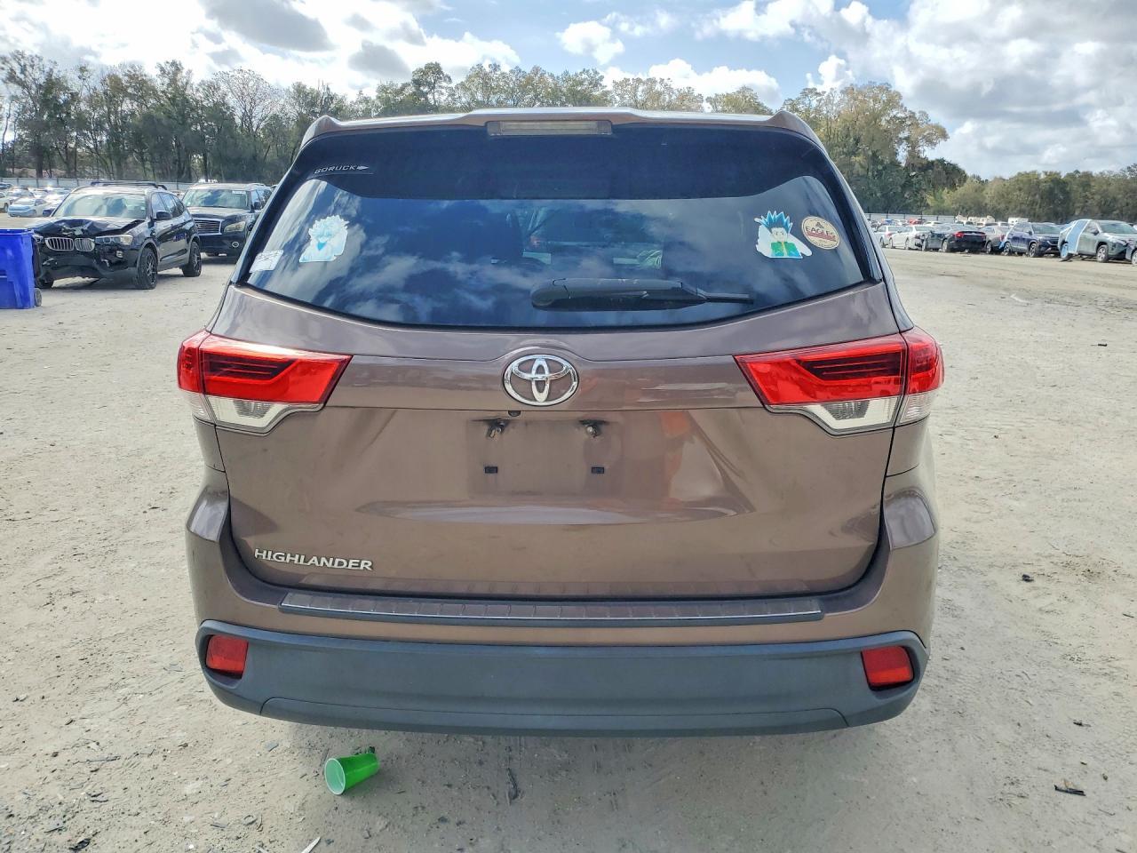 2018 TOYOTA HIGHLANDER