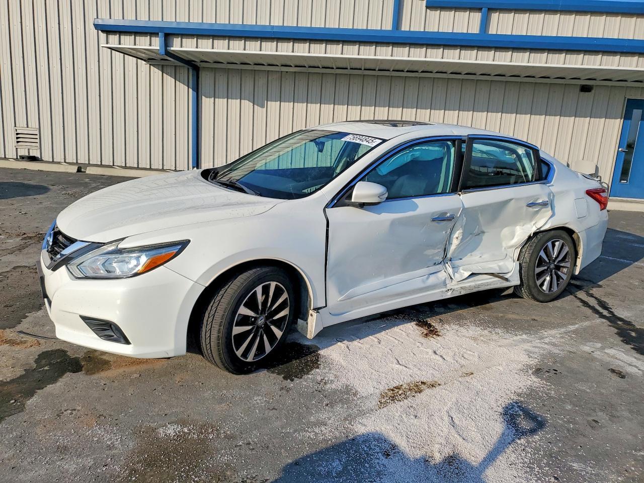 2017 NISSAN ALTIMA
