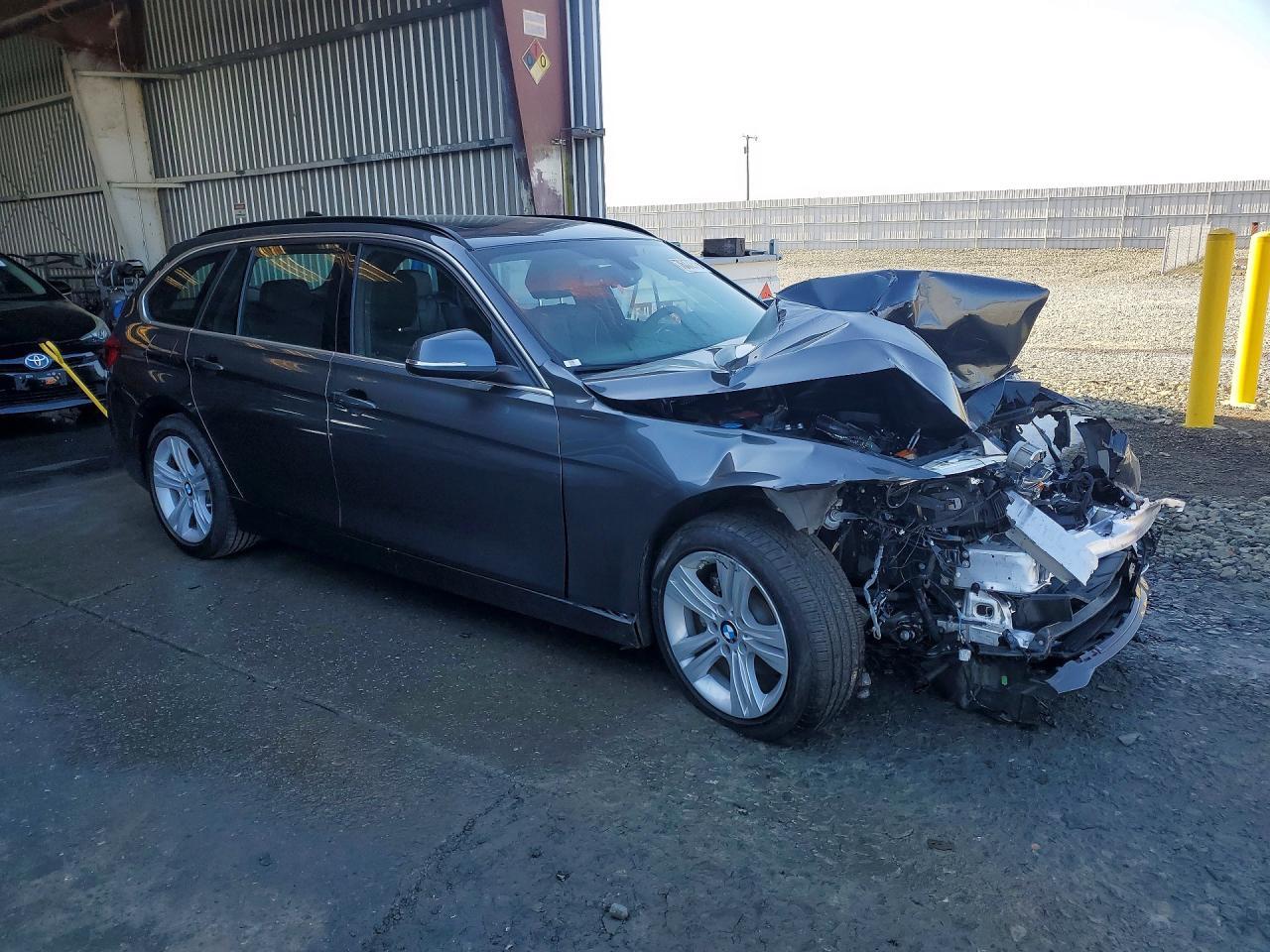 2016 BMW 3 SERIES