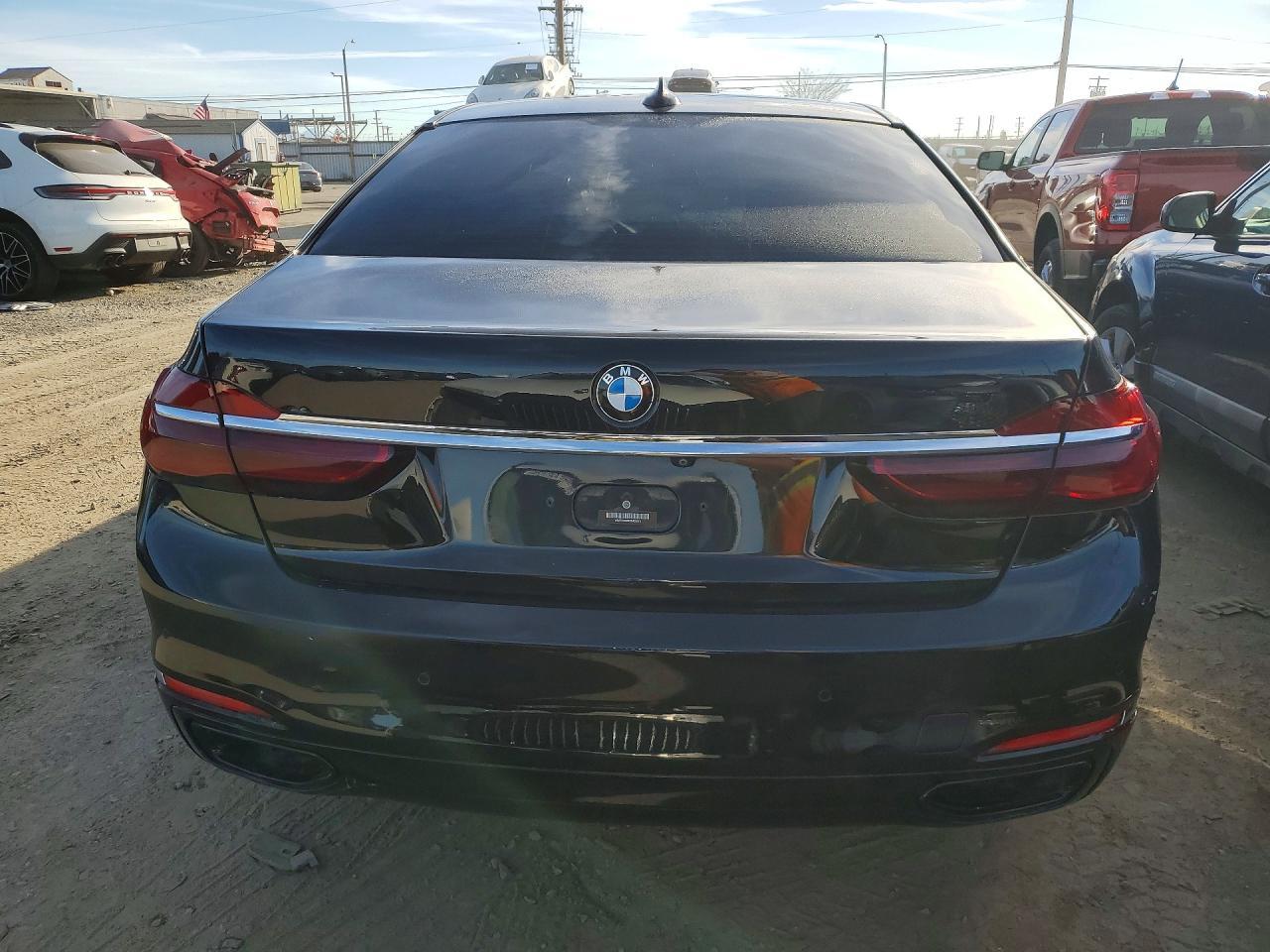 2016 BMW 7 series