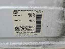 2023 NISSAN LEAF