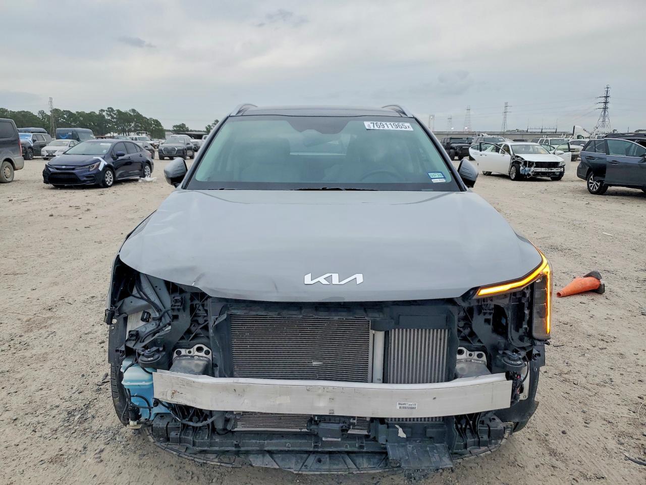 2024 KIA SORENTO