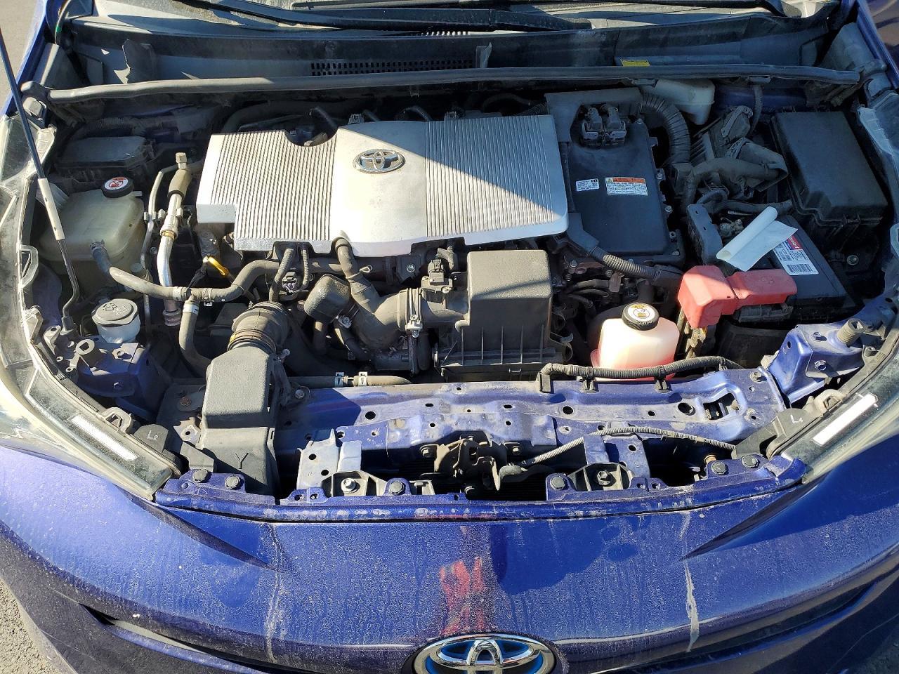 2016 TOYOTA PRIUS