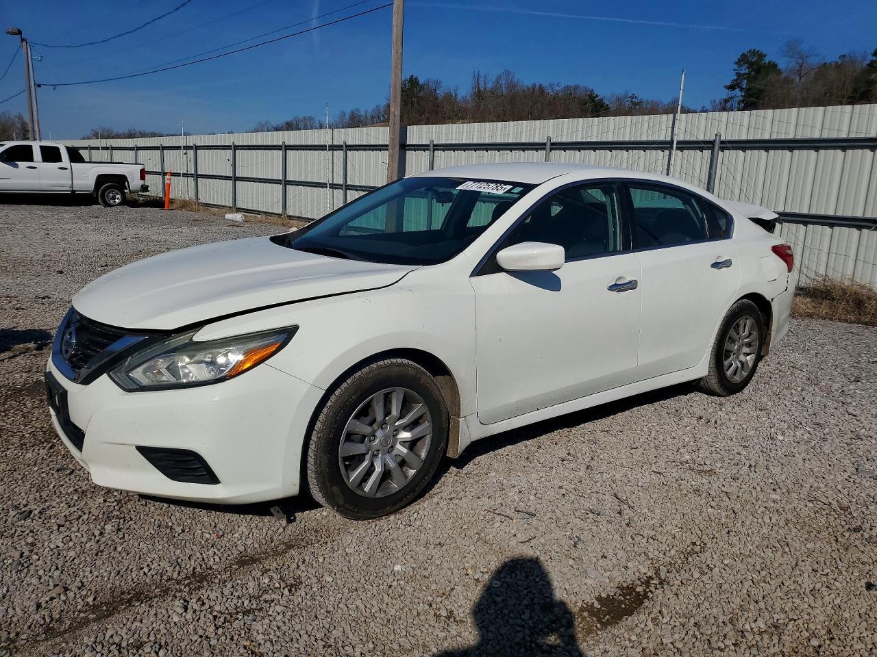2017 NISSAN ALTIMA