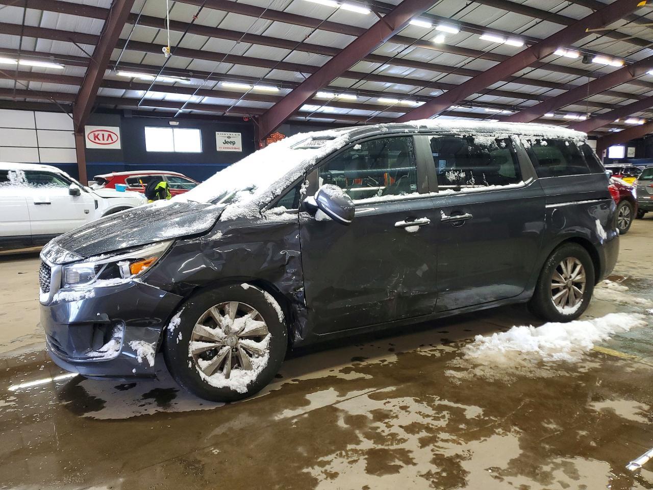 2016 KIA SEDONA