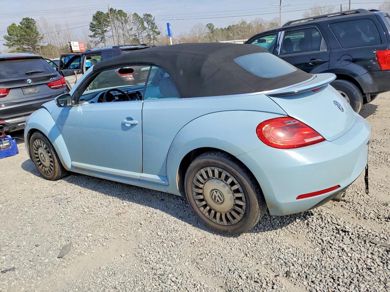 2013 VOLKSWAGEN Beetle