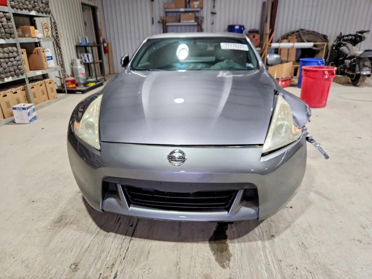2011 NISSAN 370Z