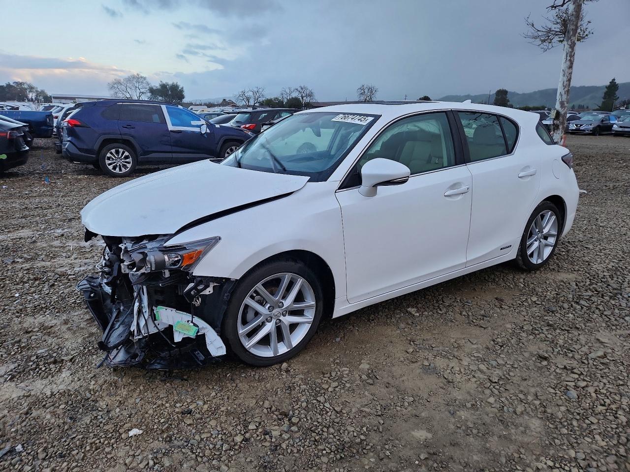 2016 LEXUS CT 200