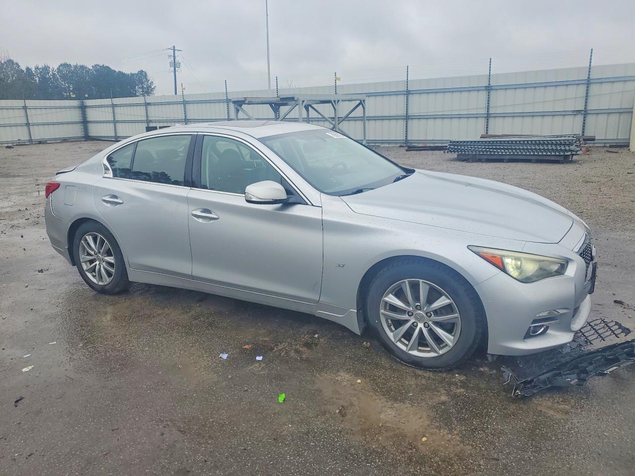 2014 INFINITI Q50
