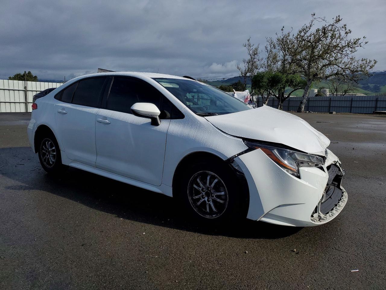 2022 TOYOTA COROLLA