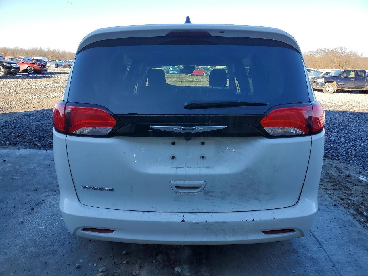 2023 CHRYSLER Voyager