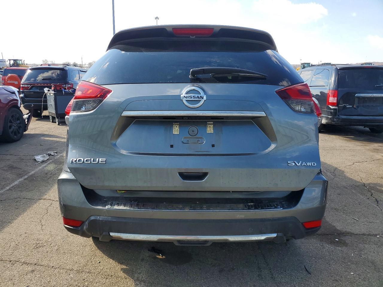 2018 NISSAN ROGUE