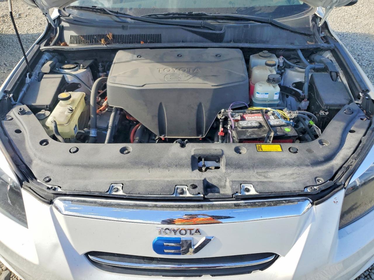 2013 TOYOTA RAV4