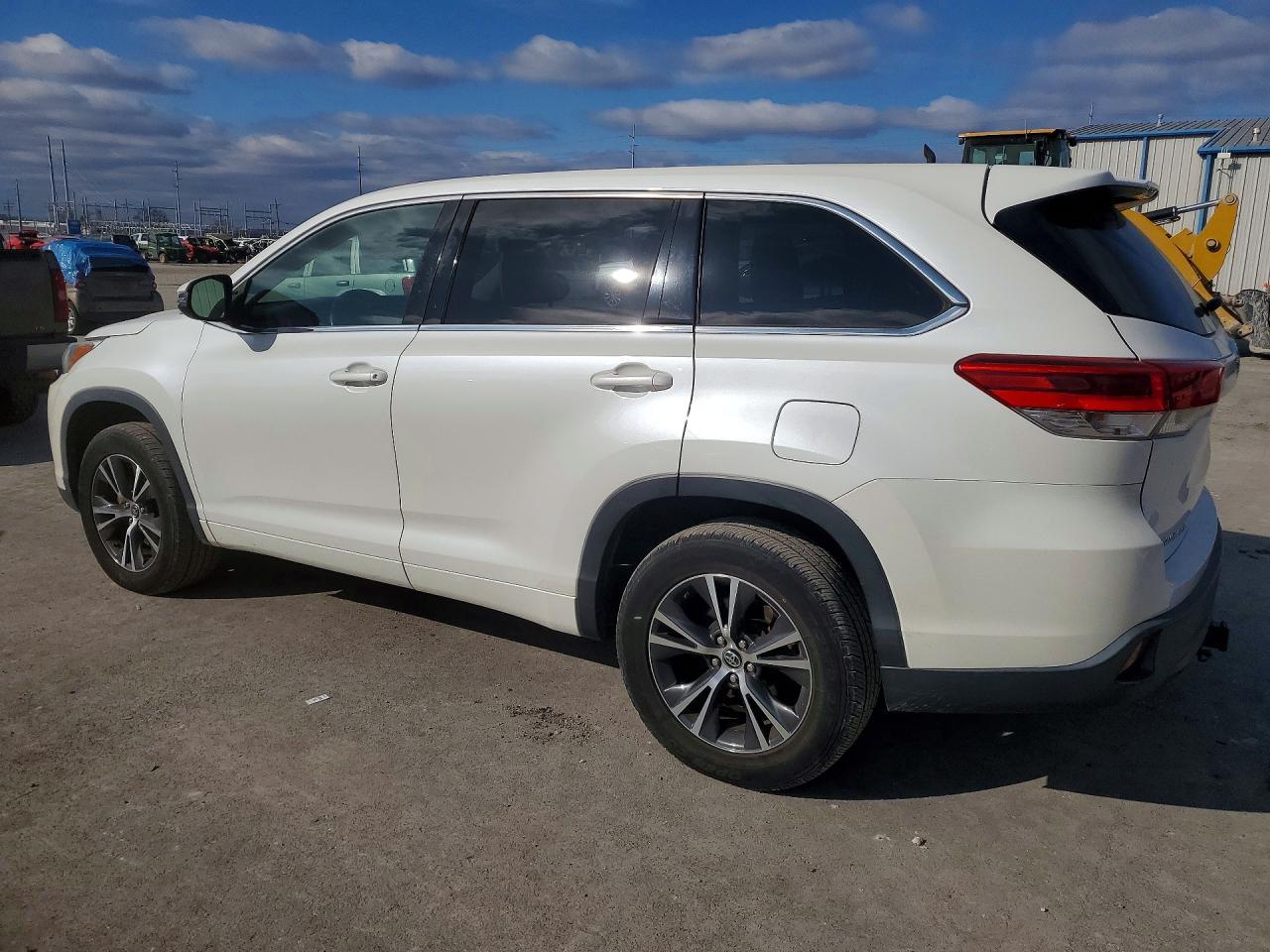 2018 TOYOTA HIGHLANDER