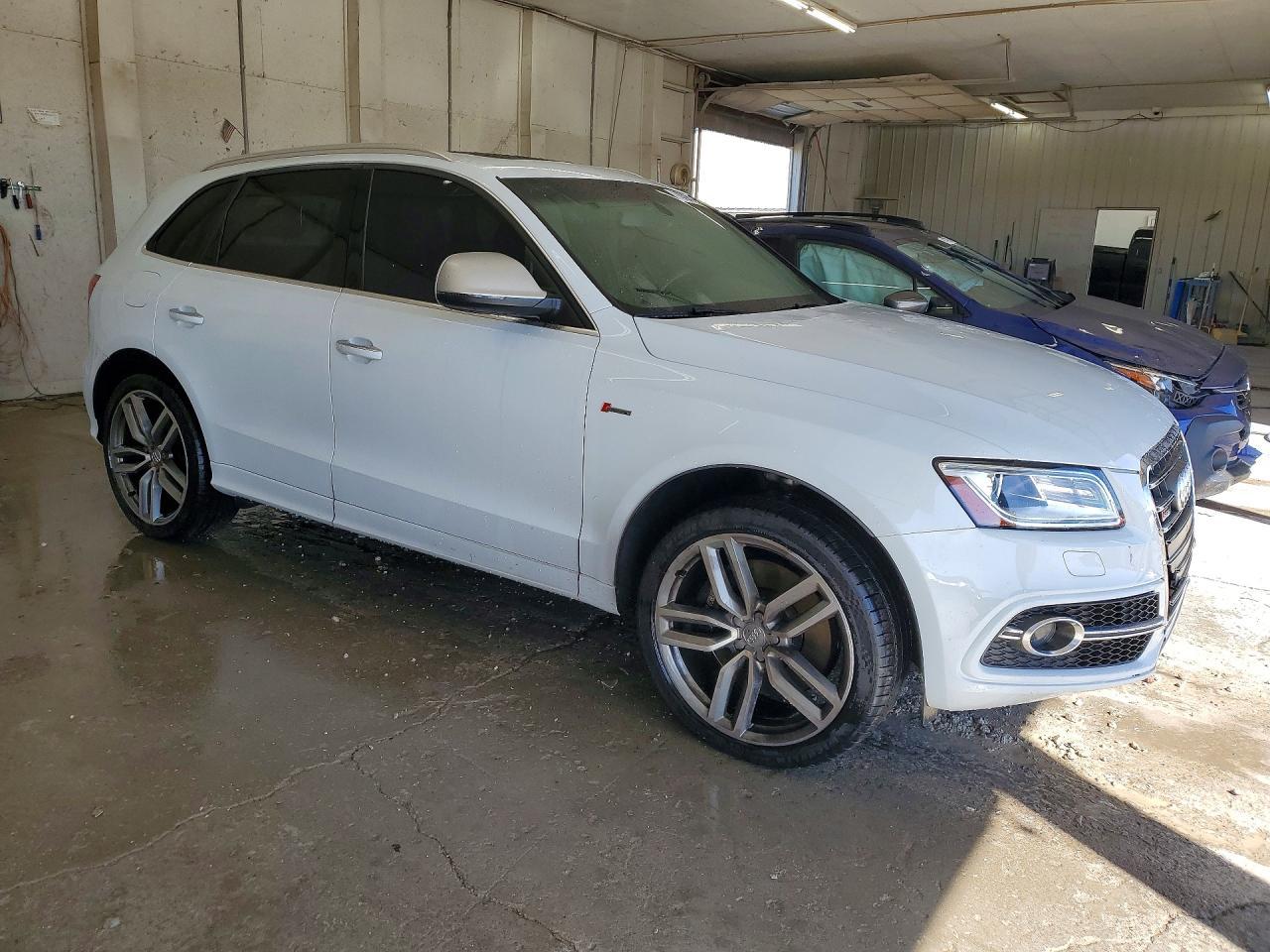 2015 AUDI SQ5