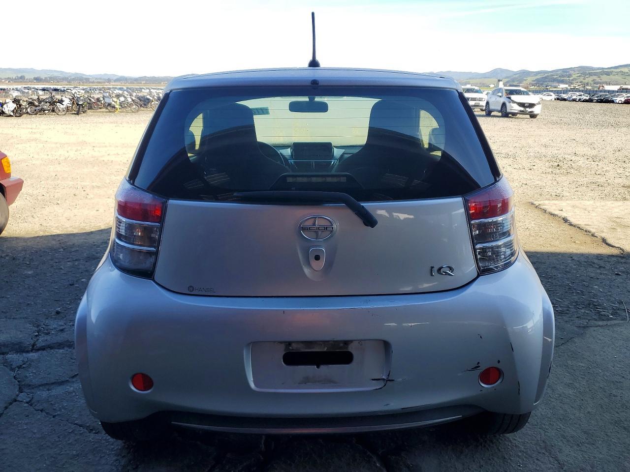 2014 SCION iQ