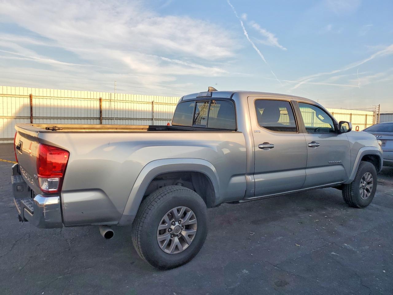 2016 TOYOTA TACOMA
