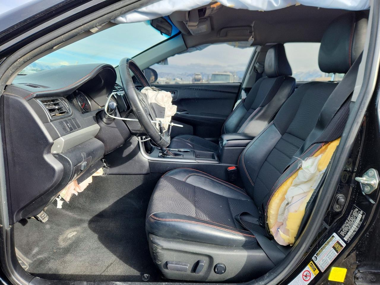 2016 TOYOTA CAMRY